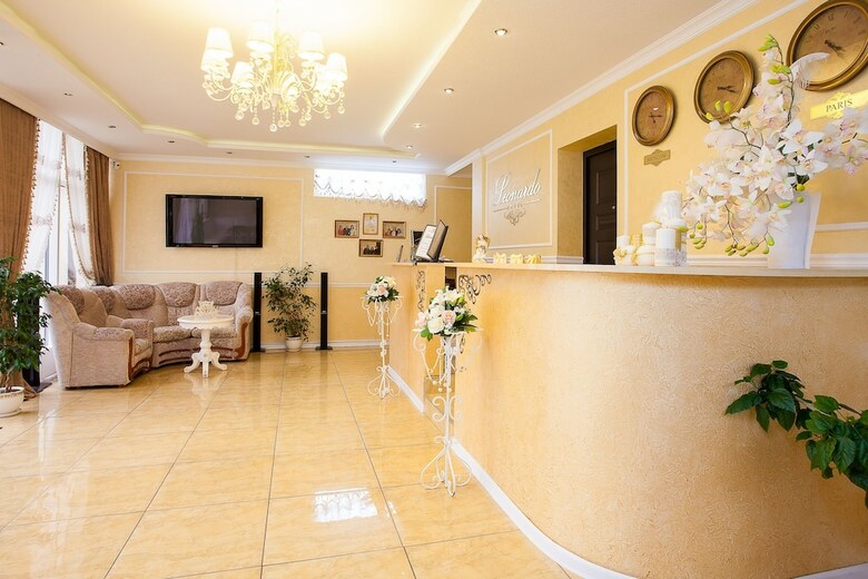 Grand Leonardo Hotel