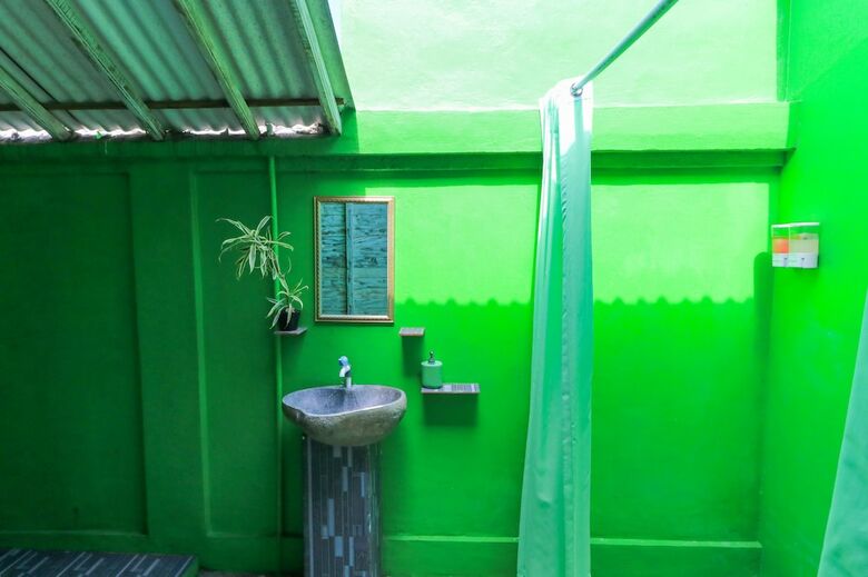 Hostal The Green Groves Hostel