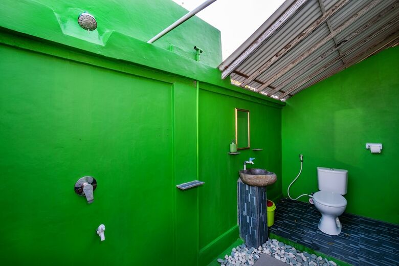 Hostal The Green Groves Hostel