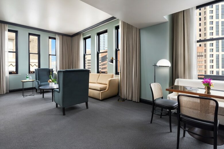 The Candler Hotel Atlanta, Curio Collection By Hilton