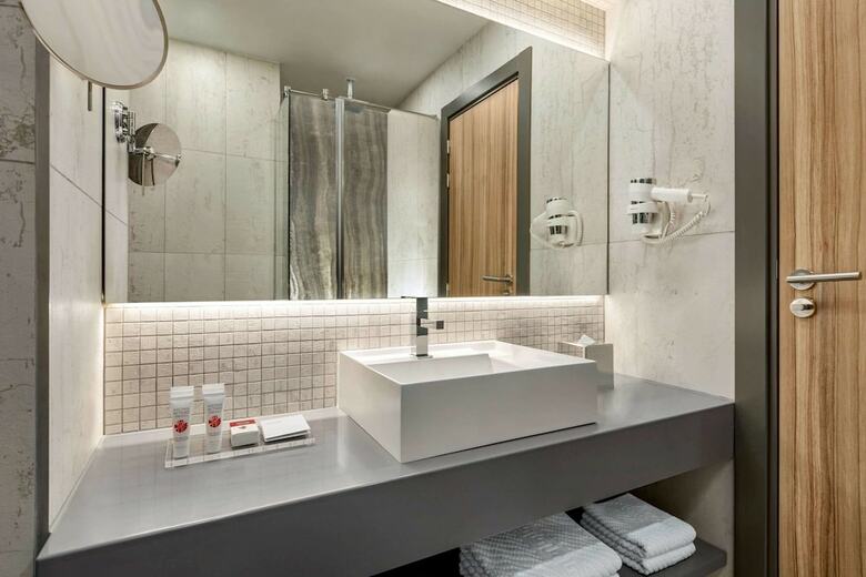 Hotel Ramada By Wyndham Ramnicu Valcea