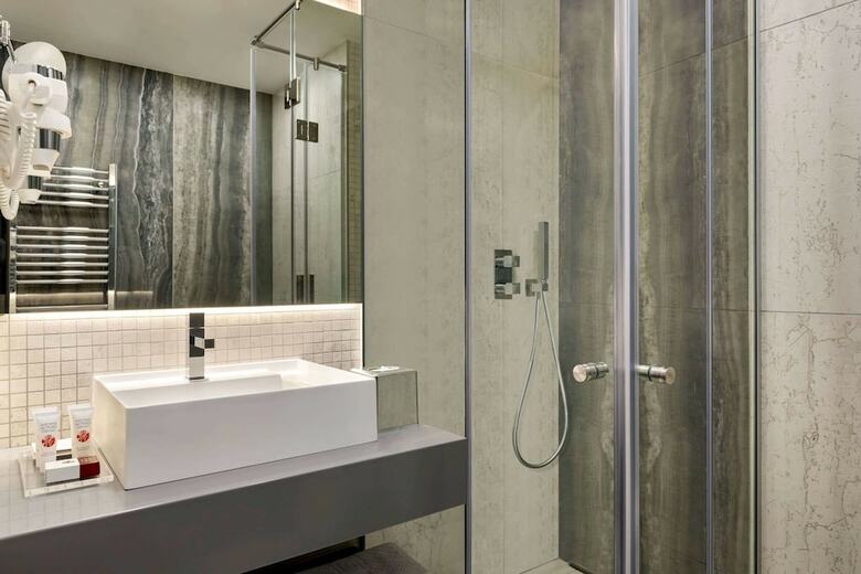 Hotel Ramada By Wyndham Ramnicu Valcea