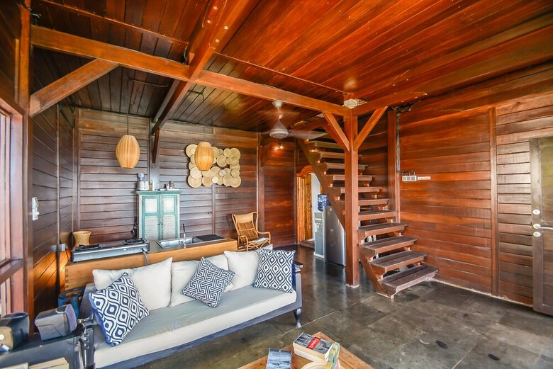 Villa Rumah Elizabeth