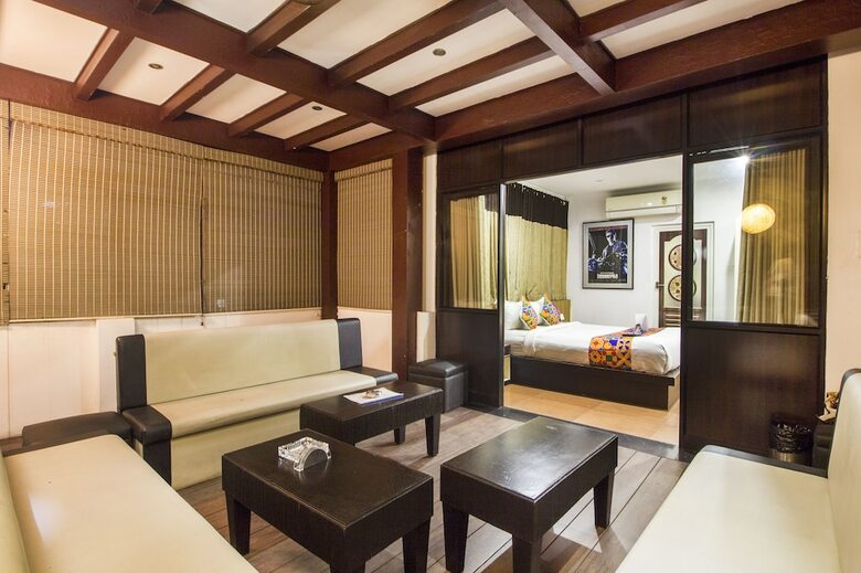 Fabhotel The Grand Hotel Boutique