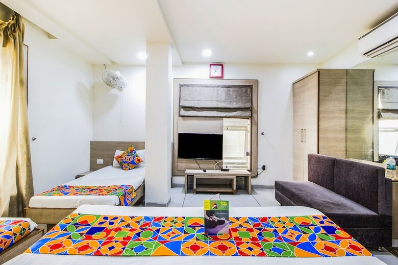 Fabhotel Siya Palace