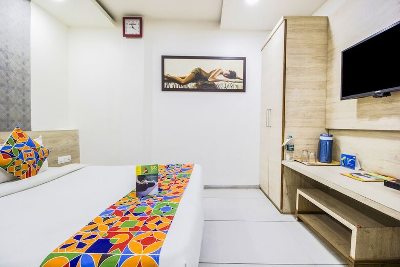 Fabhotel Siya Palace