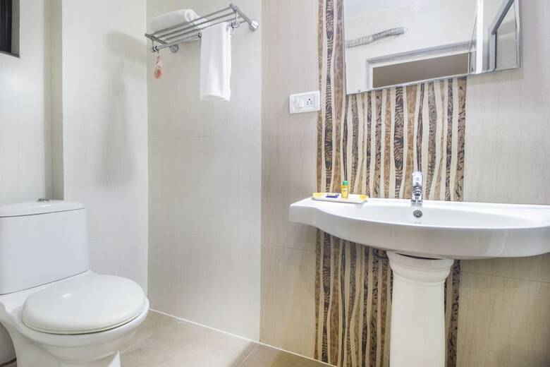 Fabhotel Goldmine