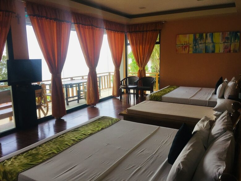 Hotel Parklane Bohol Resort And Spa