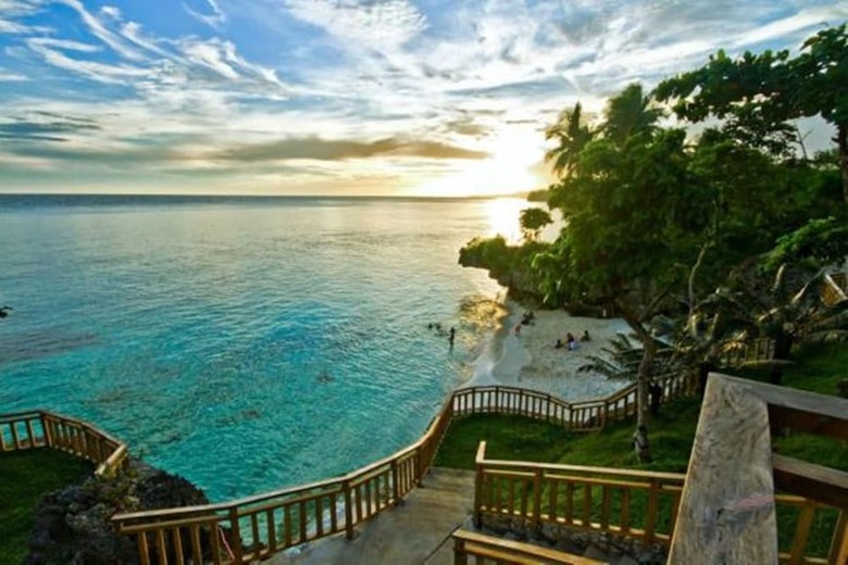 Hotel Parklane Bohol Resort And Spa