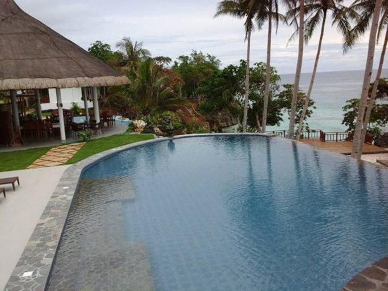 Hotel Parklane Bohol Resort And Spa