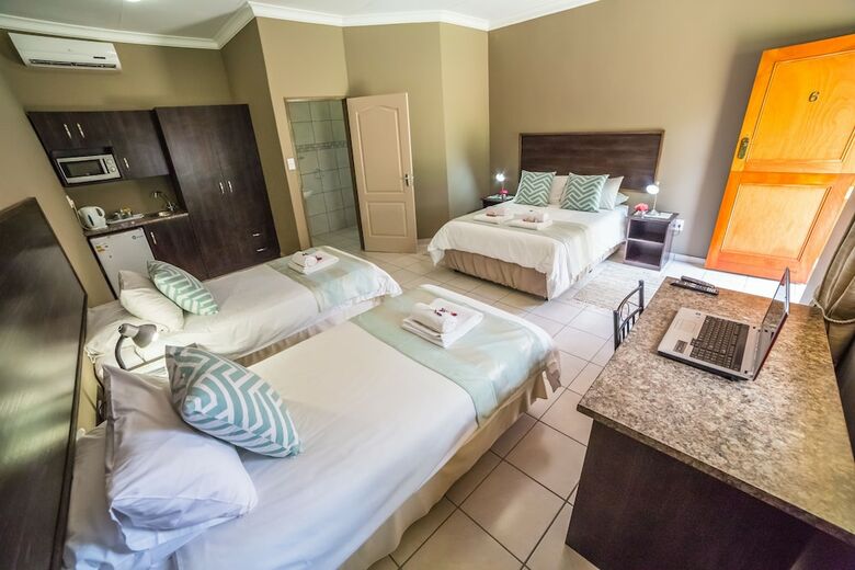 Hotel Beryl1 Guest House