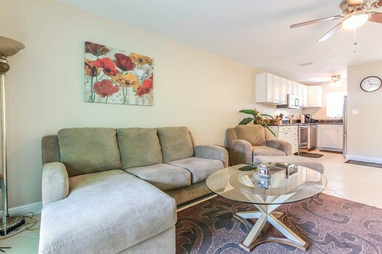 Seatuit Condominiums With Boat Slip