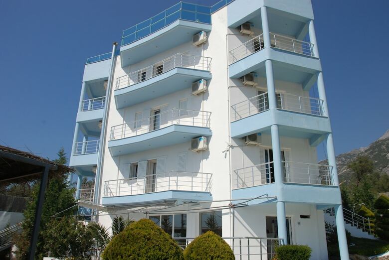 Hh Boutique Hotel