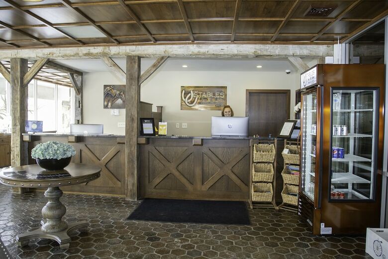 Posada The Stables Inn And Suites