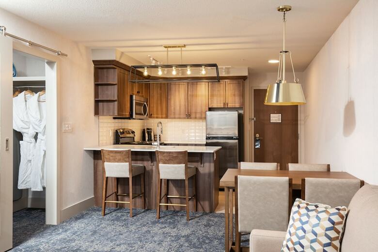 Pomeroy Hotel Fort Mcmurray