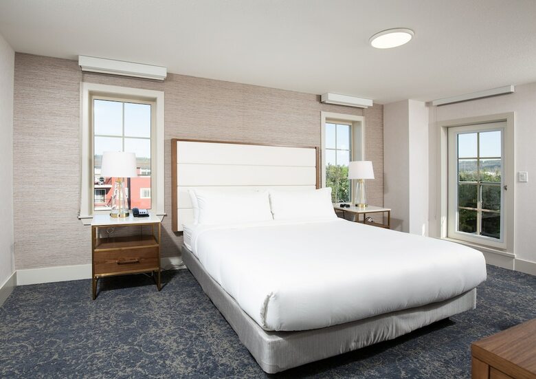 Pomeroy Hotel Fort Mcmurray
