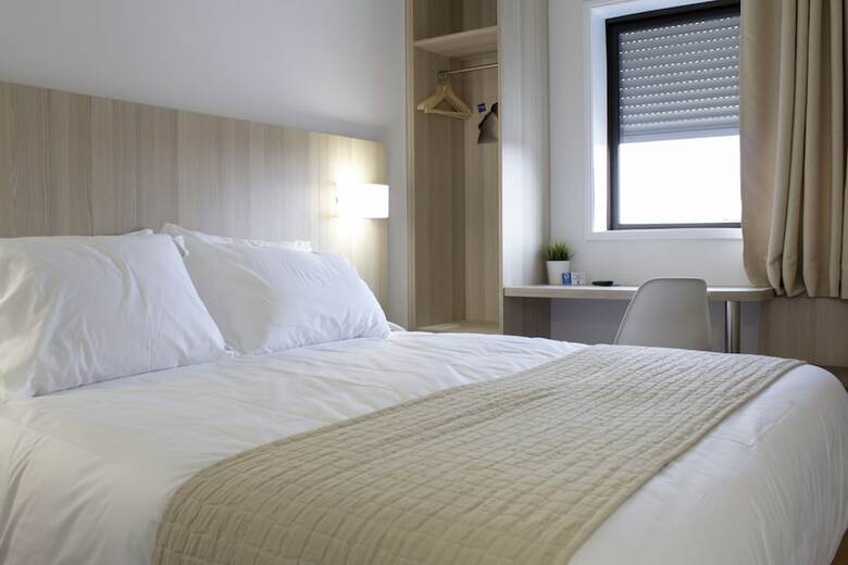 Hmb Hotels