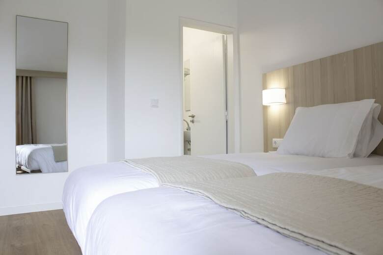 Hmb Hotels