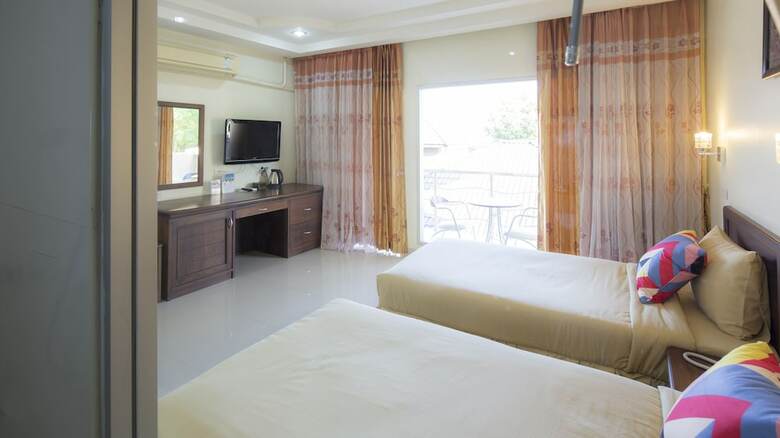 Araya Hotel