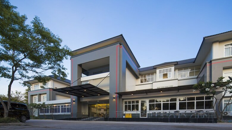 Araya Hotel