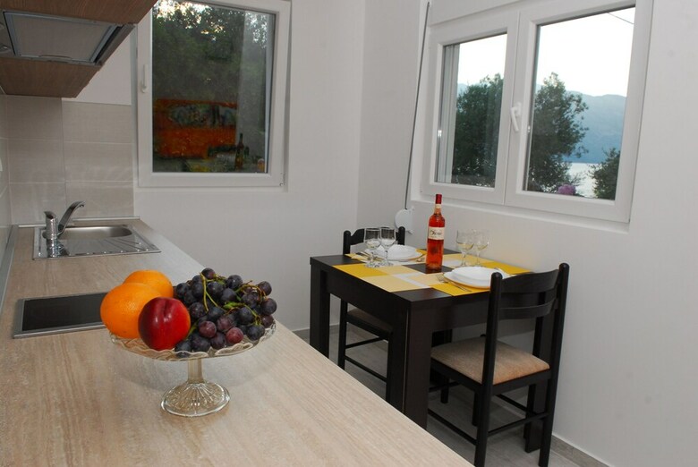 Hera Apartments