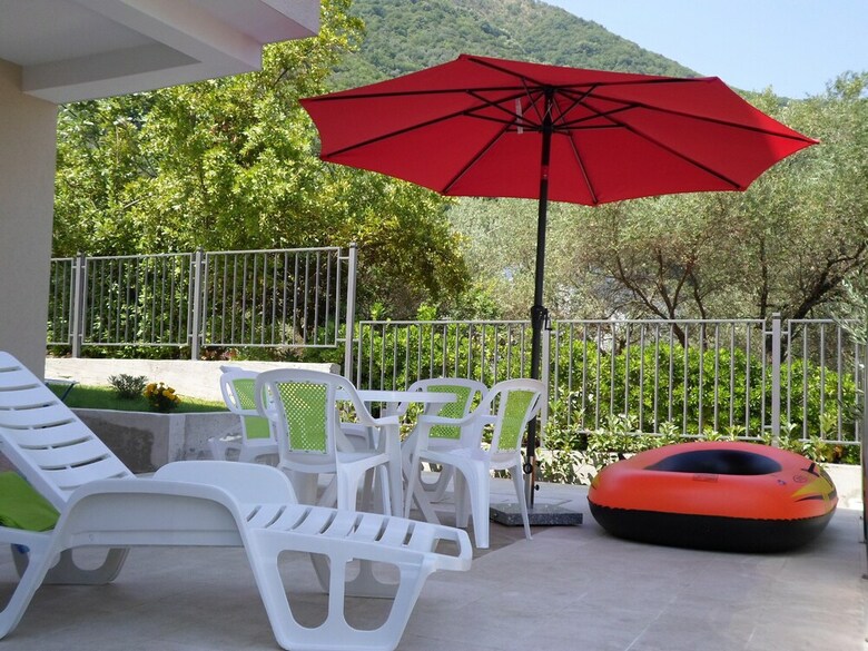 Hera Apartments