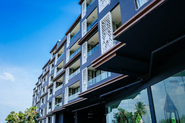 Hotel The Aristo Beach Resort ( Surin )