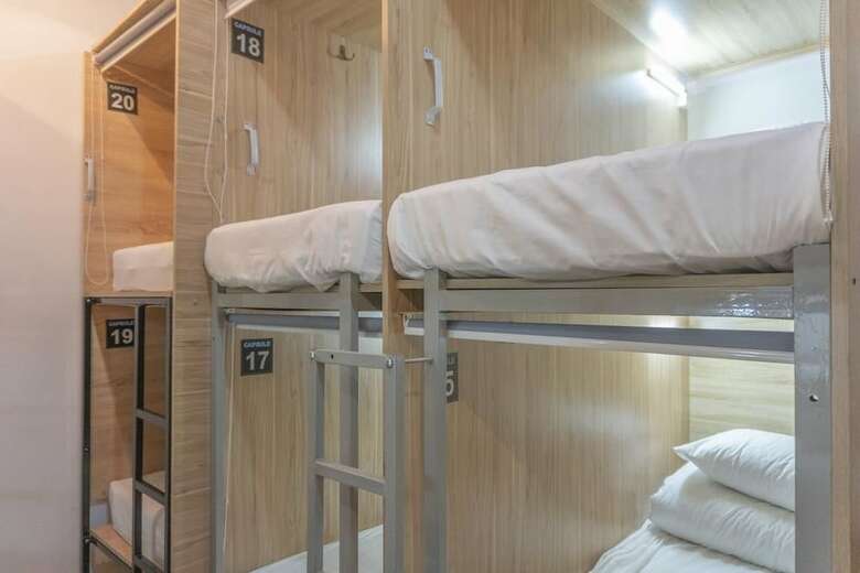 Lounge Capsule Hostel
