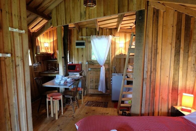 Cabane Dans Les Arbres - Tree House
