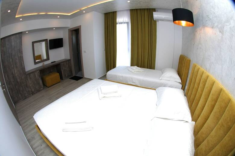 Hotel Kuburi