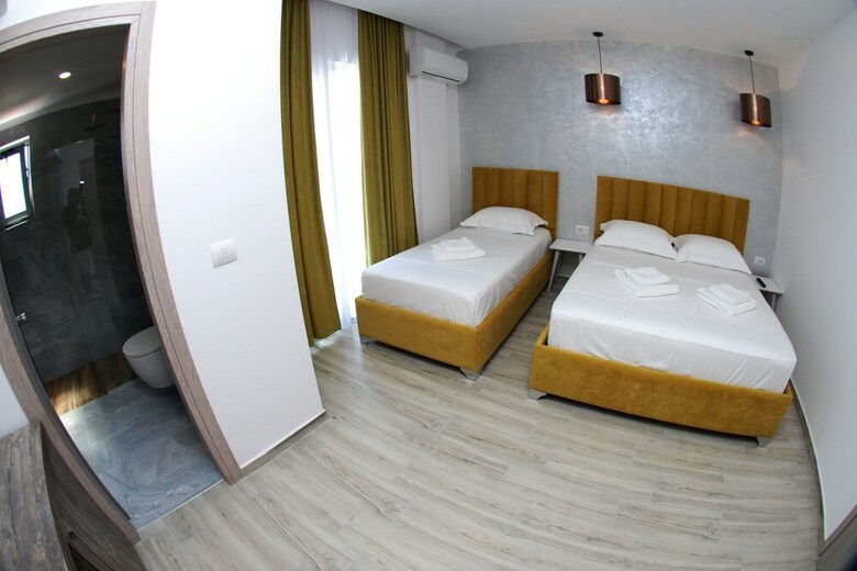 Hotel Kuburi