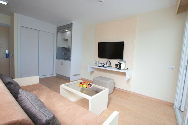 Hotel Hl Suites Nardos - Only Adults
