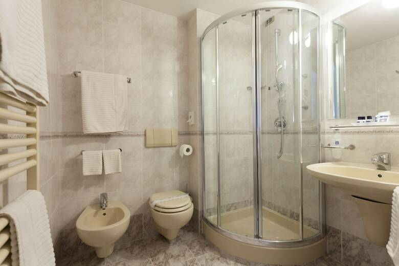 Hotel Continental - Tonellihotels