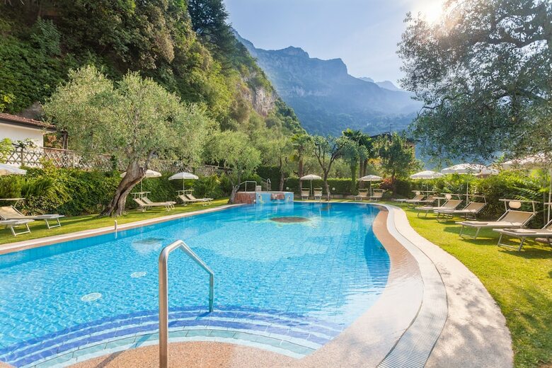 Hotel Continental - Tonellihotels