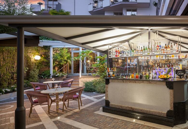 Hotel Continental - Tonellihotels
