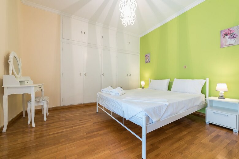 Comfy Apartment In Acropolis Area