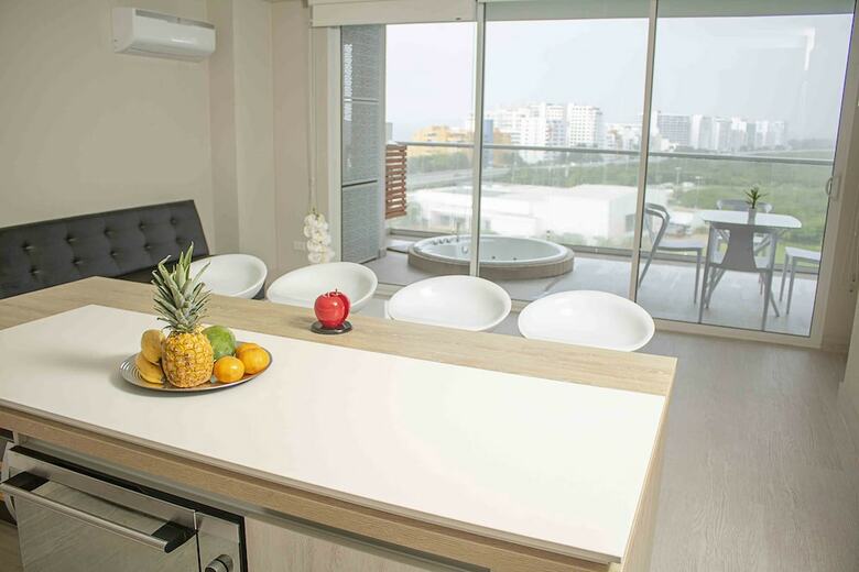 Apartamentos Martinique By Nomad Guru