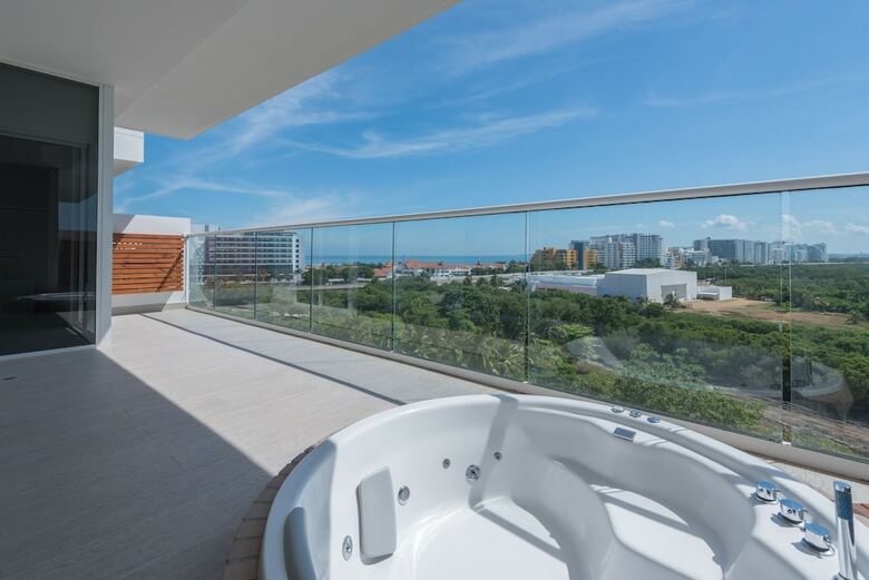 Apartamentos Martinique By Nomad Guru