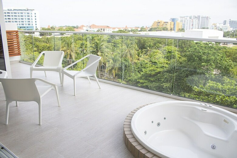 Apartamentos Martinique By Nomad Guru