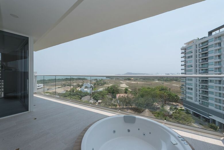 Apartamentos Martinique By Nomad Guru