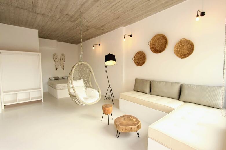 Hotel Mesanto Luxury Suites