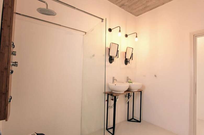 Hotel Mesanto Luxury Suites