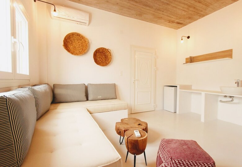 Hotel Mesanto Luxury Suites