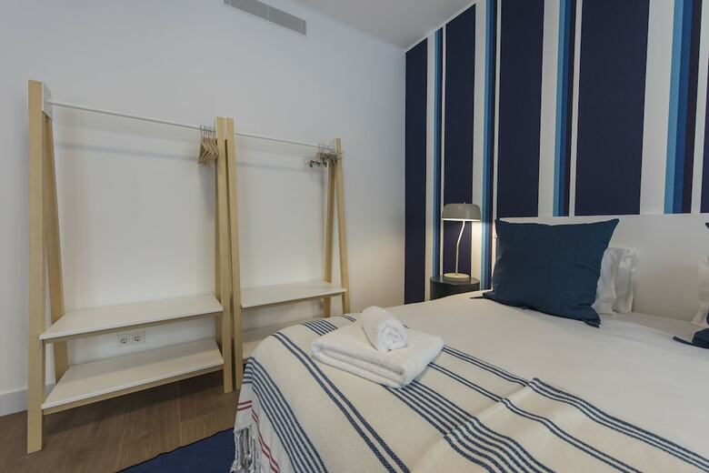 Apartamentos High Ceiling Duplex Apt Cais Do Sodre