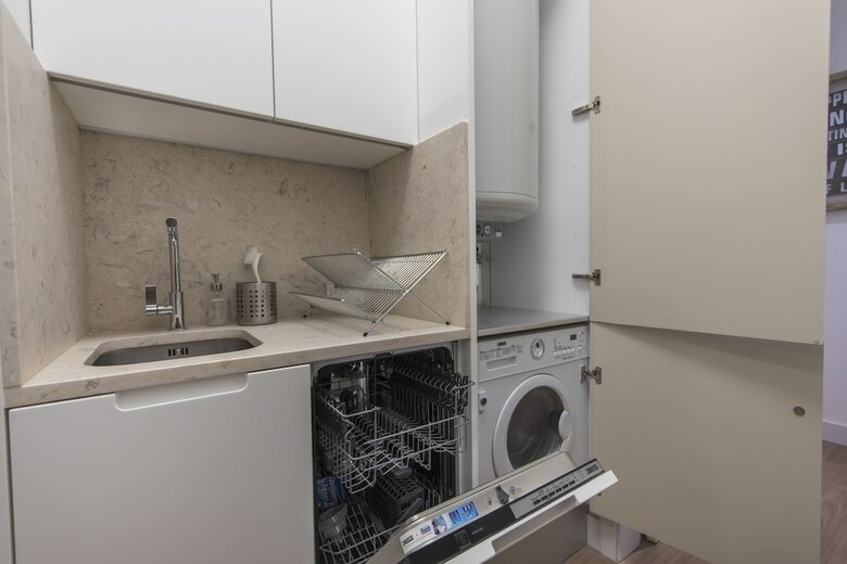 Apartamentos High Ceiling Duplex Apt Cais Do Sodre