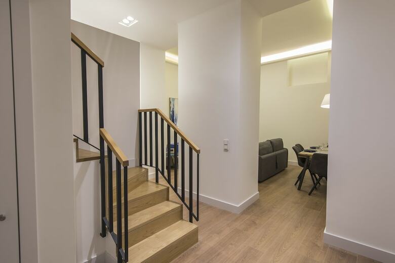 Apartamentos High Ceiling Duplex Apt Cais Do Sodre
