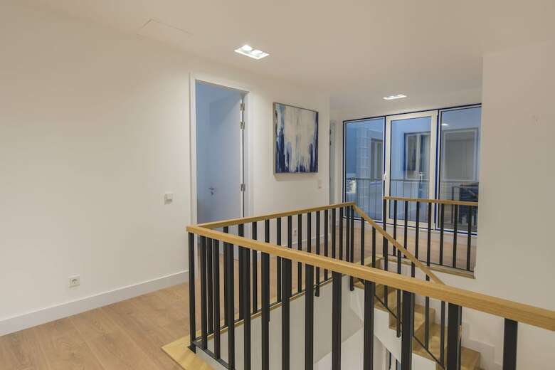 Apartamentos High Ceiling Duplex Apt Cais Do Sodre