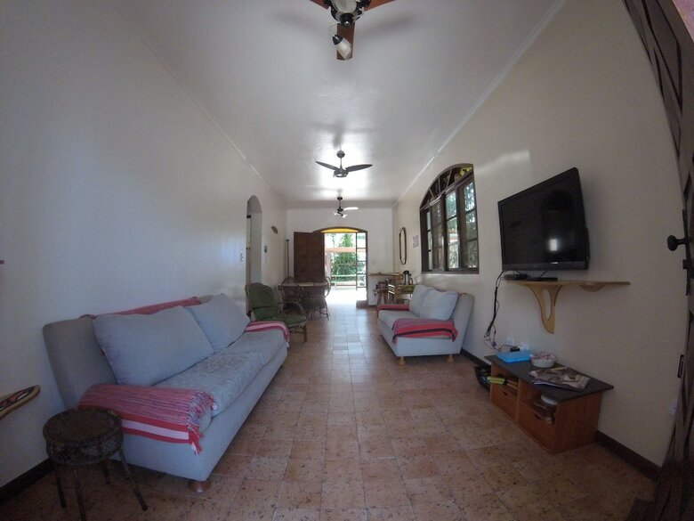 Hostal Bertioga Beach Hostel