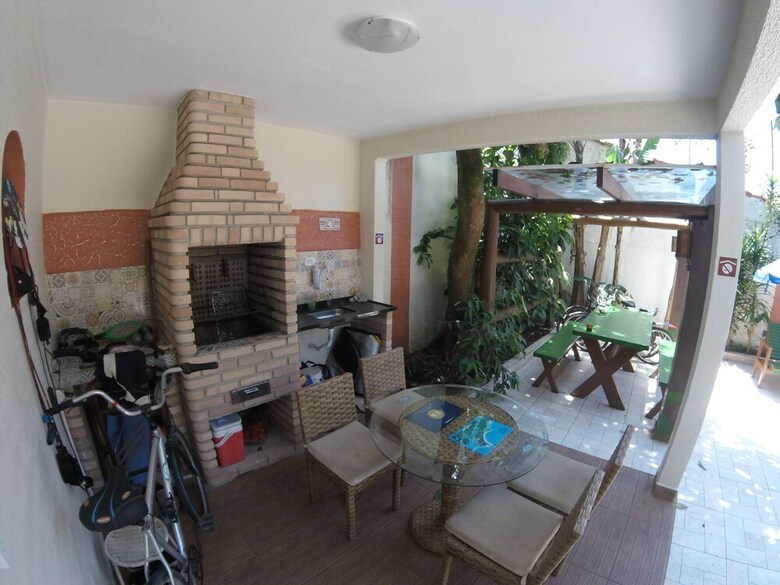 Hostal Bertioga Beach Hostel