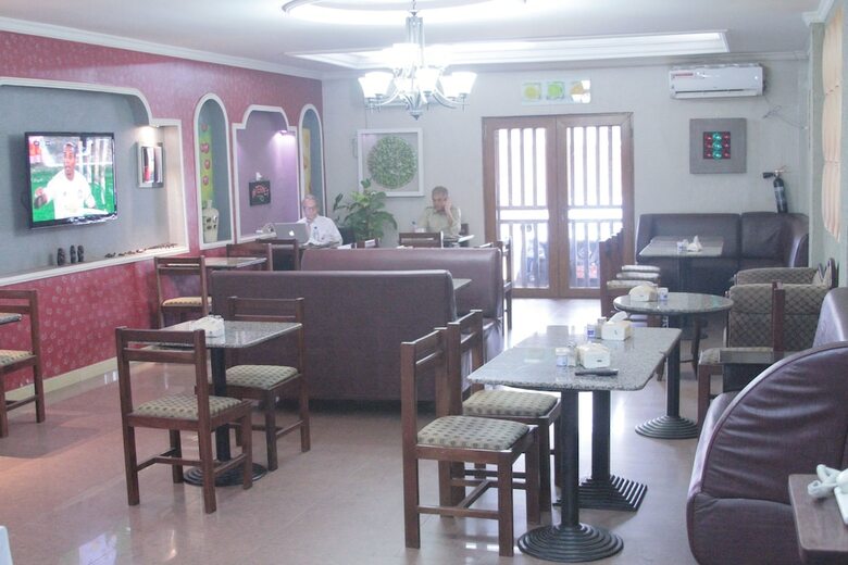 Hotel Golden Plazza